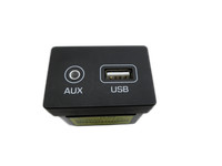 Hyundai Tucson TL 15-18 USB AUX Buchse Anschluss Hyundai Tucson TL 15-18 30.03.2017 96120-D3500 gebraucht Vorschau 1
