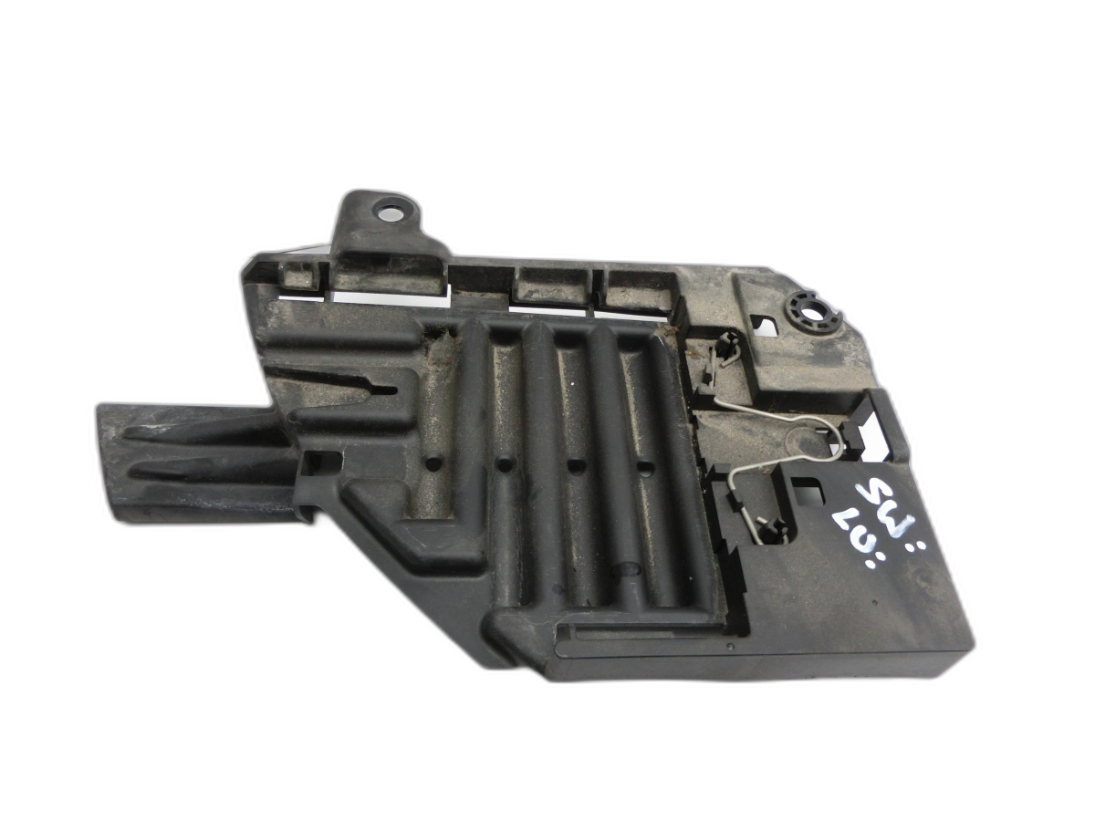 Discovery Sport L550 15-19  Halter Träger Führung Aufnahme für Scheinwerfer Links Vorne  - Bild 1