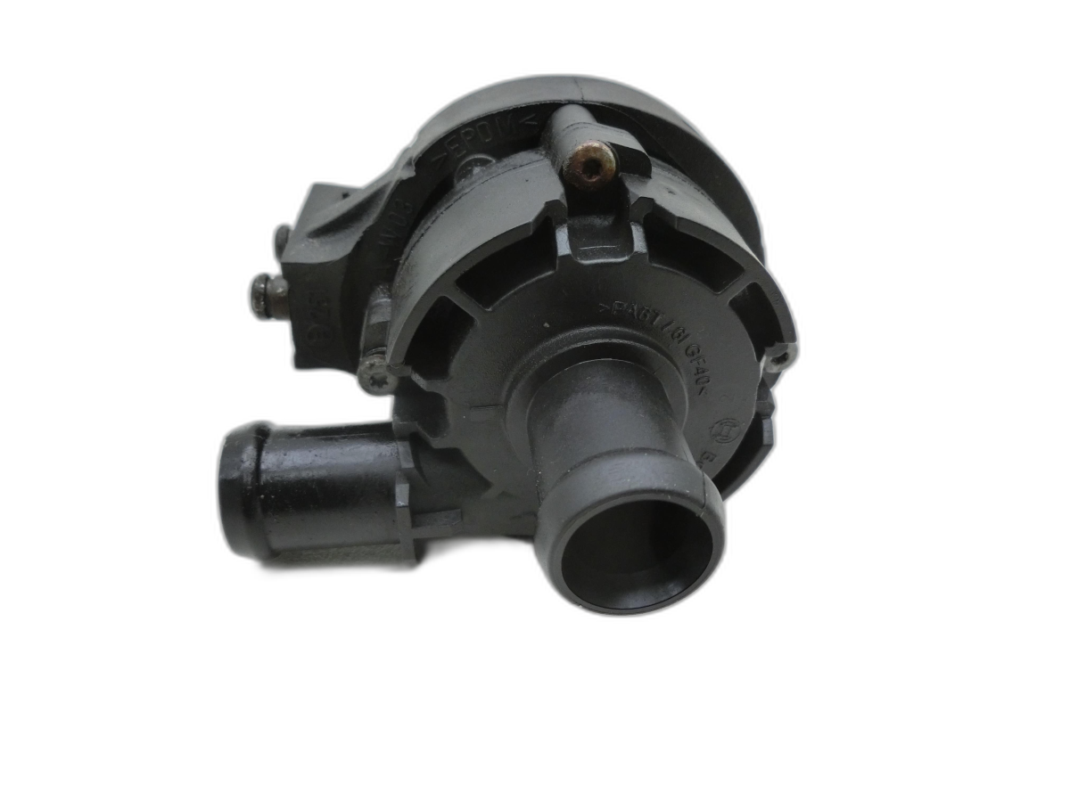 Skoda Octavia III 5E 12-17 TDI 2,0 110KW Umwelzpumpe Heizung Pumpe  - Bild 1