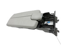 Mercedes C218 CLS 350 11-14 Armlehne Mittelarmlehne Auflage Mercedes C218 CLS 350 11-14 25.01.2011 A2049700130 gebraucht Vorschau 1