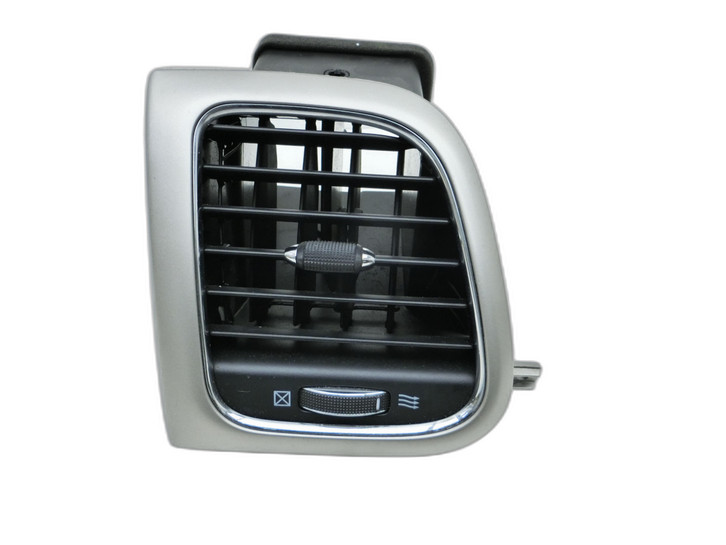 Jeep Grand Cherokee WK2 13-17 Luftdusche Luftdüse Links  - Bild 1