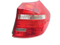BMW E81 1er 120d 07-11 3T Rückleuchte Rücklicht Heckleuchte Rechts orig BMW E81 1er 120d 07-11 16.10.2007... Vorschau 1