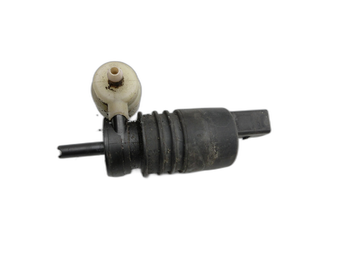 Audi A4 8E B6 00-04 Waschwasserpumpe Wischwasserpumpe f. Windschutzscheibe  - Bild 1