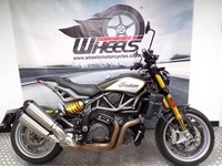2023 INDIAN FTR 1200 R CARBON WITH FULL SERVICE HISTORY