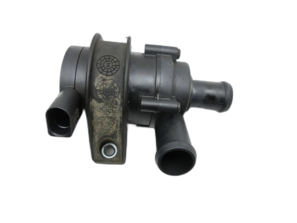 VW Caddy III 2K 10-15 TSI 1,2 77KW Umwelzpumpe Heizung Pumpe  - Bild 1