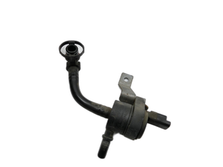 Peugeot 5008 I T87 09-13 1,5 115KW Tankentlüftungsventil Ventil  - Bild 1