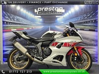 YAMAHA R7