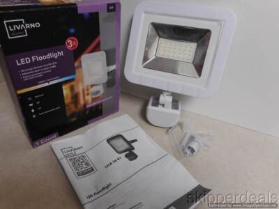 OUTDOOR LED FLOODLIGHT DUSK TO DAWN  BRAND NEW