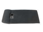 BMW 3er E46 99-01 Mittelarmlehne Hinten Getränkehalter Stoff BMW 3er E46 99-01 10.07.2000 8258204 52208258204 gebraucht Vorschau 1
