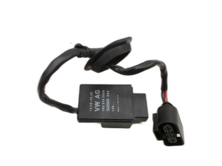 Audi A1 8X 10-14 Steuergerät ECU Modul für Kraftstoffpumpe  - Bild 1