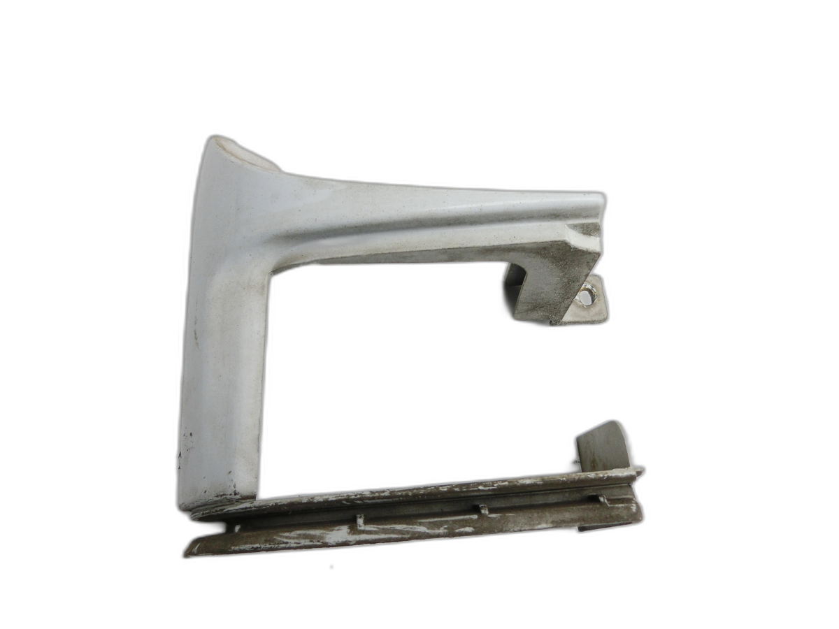 Mercedes Vito W639 10-14 Kasten Blende Aussen Zierrahmen für Rückleuchte Links Hinten  - Bild 1