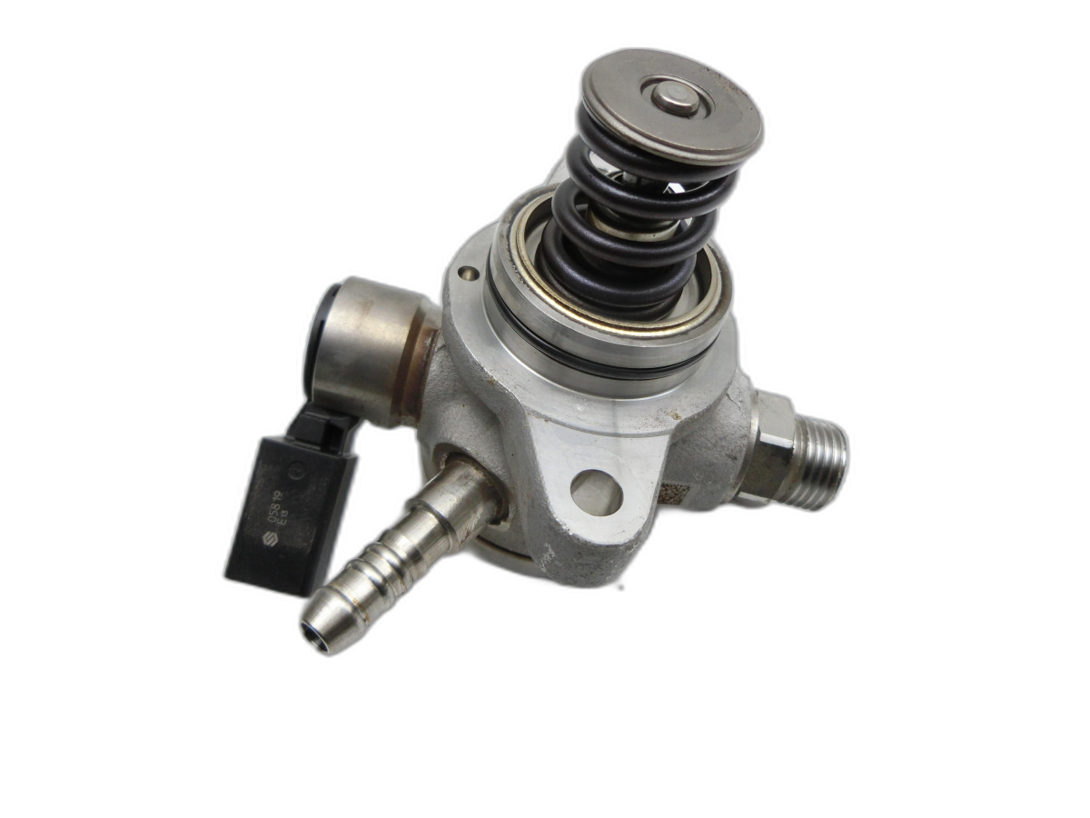 Skoda Fabia III NJ 17-22 1,0 81KW Hochdruckpumpe Kraftstoff Pumpe  - Bild 1