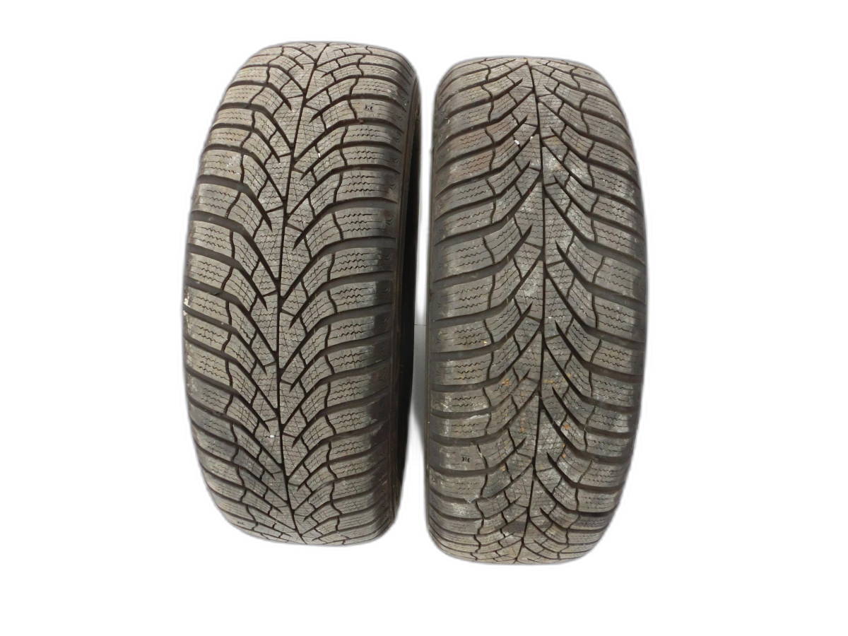 Opel Meriva A 05-10 2x Reifen Winterreifen Kumho 185/60R15  T 7.6-7.8mm  - Bild 1