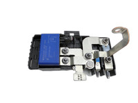 Mercedes B180 W246 11-14 Relais Abschaltschutz Stromverteiler Batteriestützpunkt Mercedes B180 W246 11-14... Vorschau 1