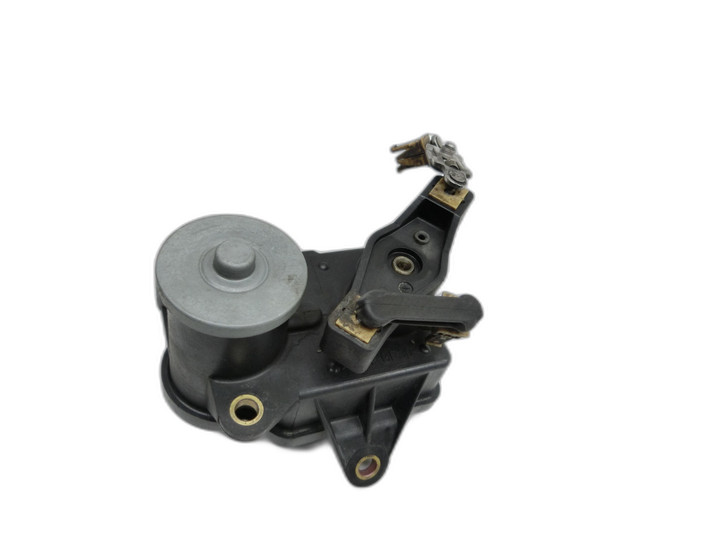 Mercedes W204 C320 07-14 Stellmotor für Ladeluftregelung  - Bild 1