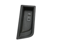 BMW F32 420d 13-17 USB AUX Buchse Anschluss BMW F32 420d 13-17 29.04.2014 9229246 84109229246 9207357... Vorschau 1