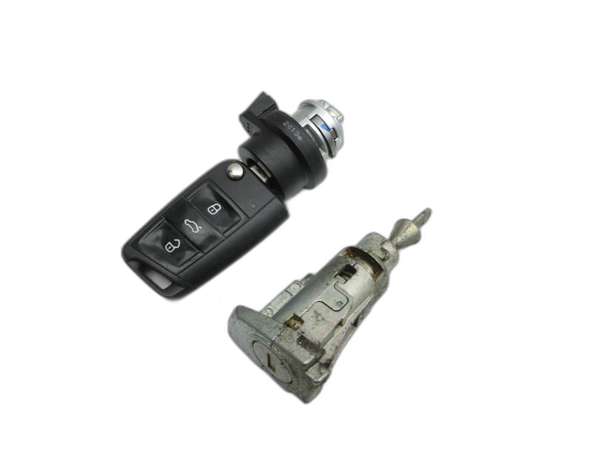 VW Golf 7 VII Variant 13-17 Schliesszylinder Zündschloss Schlüssel Schliessanlage  - Bild 1