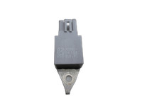 Avensis T27 15-18 Relais Kondensatorrelais Pos.2 Avensis T27 15-18 20.01.2016 9098004198 90980-04198 gebraucht Vorschau 1