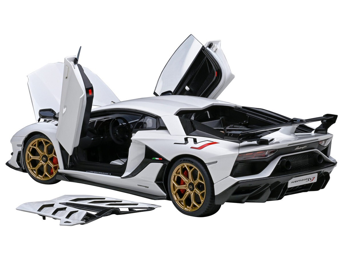 ハッピーLamborghini Aventador 1/18 ホワイト 1/18 Lamborghini Aventador SVJ Bianco Asopo Pearl White
