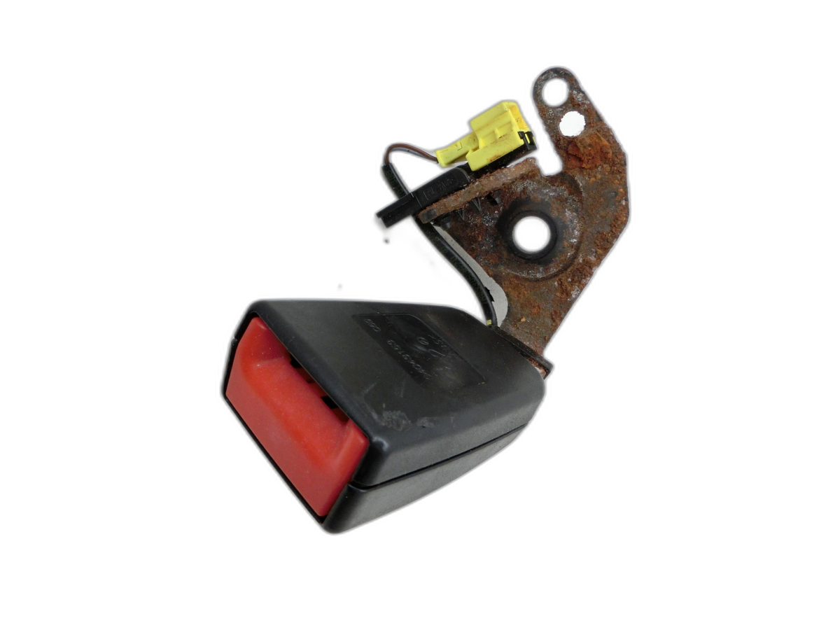 Mercedes W204 S204 C220 07-14 Kombi Gurtschloss Rechts Hinten  - Bild 1