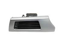 BMW E91 320i LCI 08-11 Luftdusche Luftdüse Links BMW E91 320i LCI 08-11 31.08.2009 64229130459 9130459... Vorschau 1