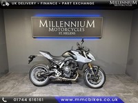 SUZUKI GSX-8S IN GREY