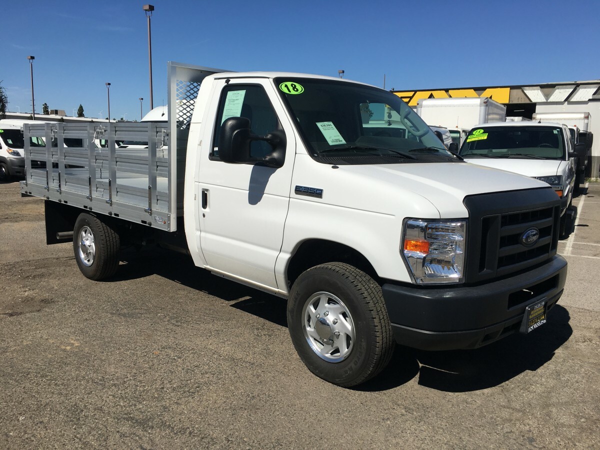 2018 Ford E350 Cutaway Cab Chassis