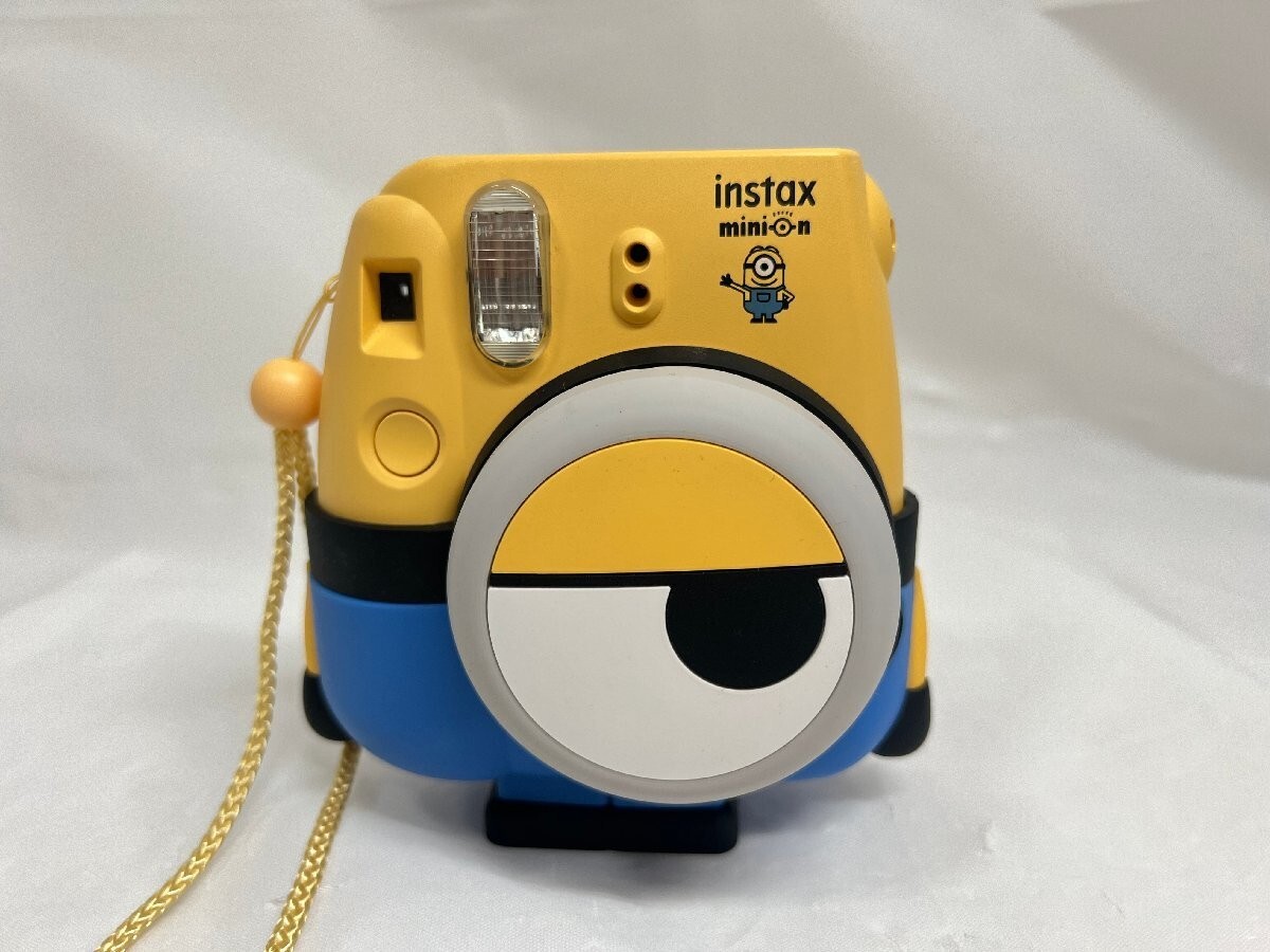 Instax mini8 ミニオン】中古美品✨️2日後に商品売れなかったら消します Instax mini8 ミニオン】中古美品✨️2日後に商品売れなかったら