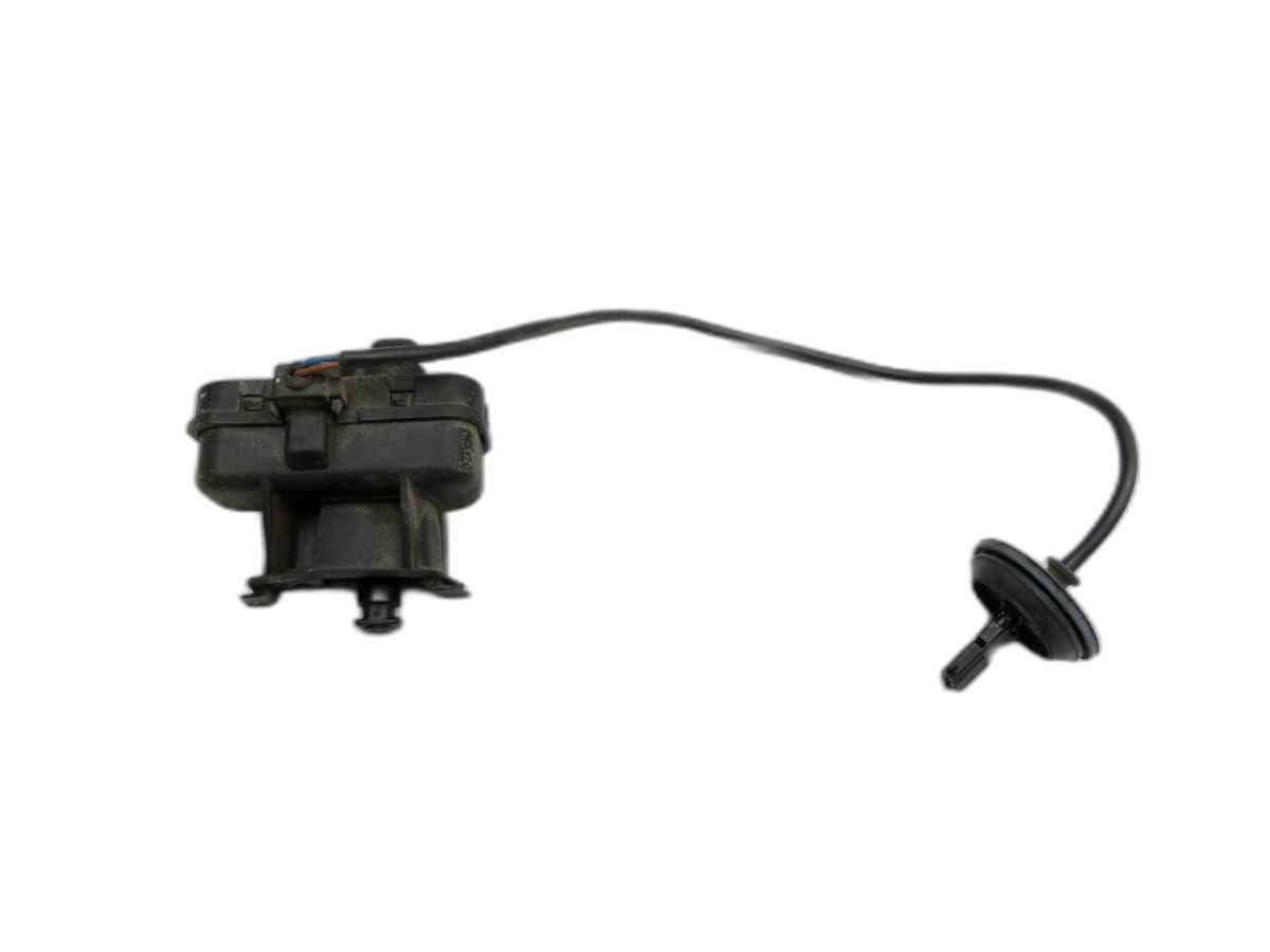 VW Tiguan I 5N 11-16 Stellmotor Tankklappe Tankdeckel Aktor Verriegelung  - Bild 1