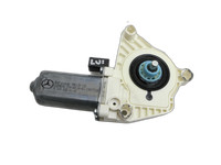 Mercedes W245 B200 05-08 Fensterhebermotor Links Vorne Mercedes W245 B200 05-08 27.09.2007 996138-102 774-60130-02... Vorschau 1