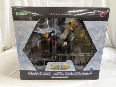 Pokemon Series Cynthia With Garchomp limited 1/8 Figure