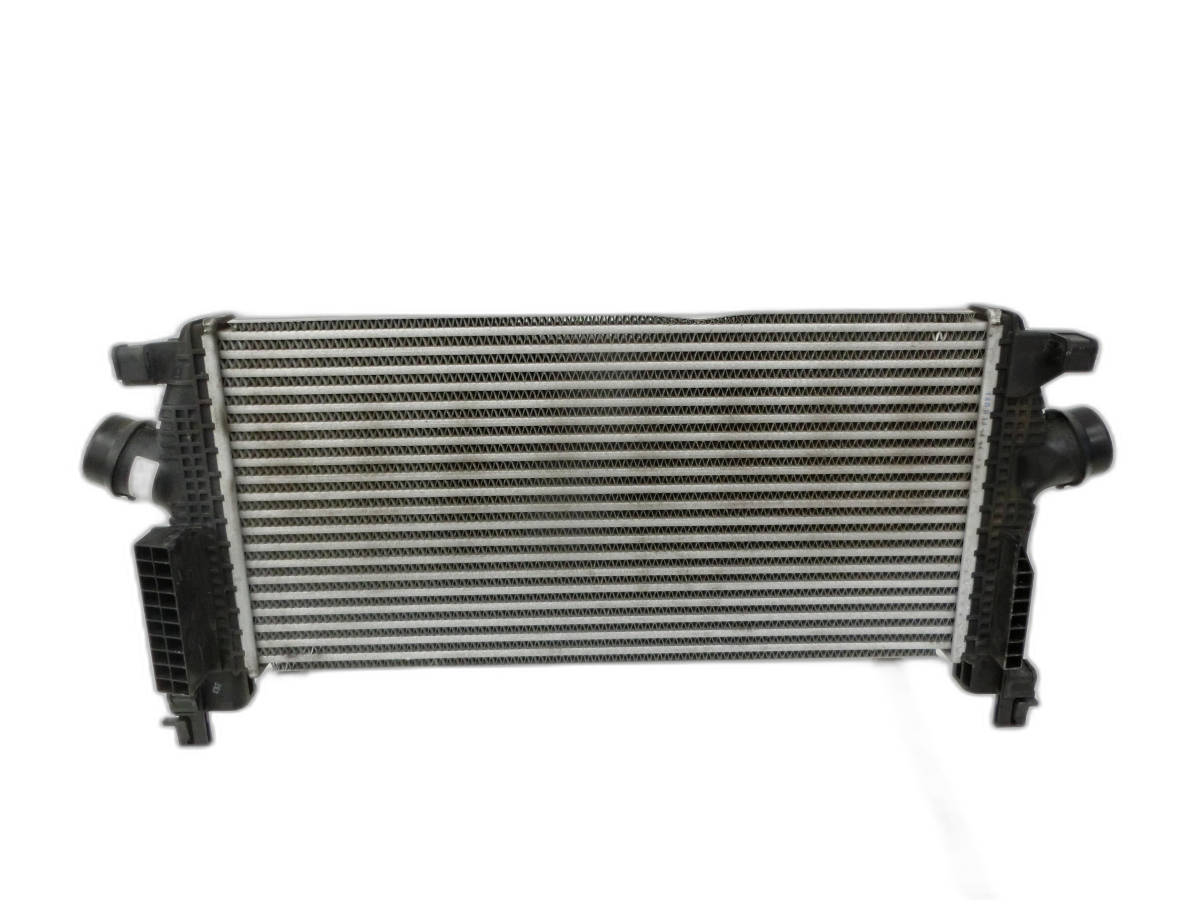 Opel Astra J 09-12 1,4T 103KW Ladeluftkühler Kühler  - Bild 1