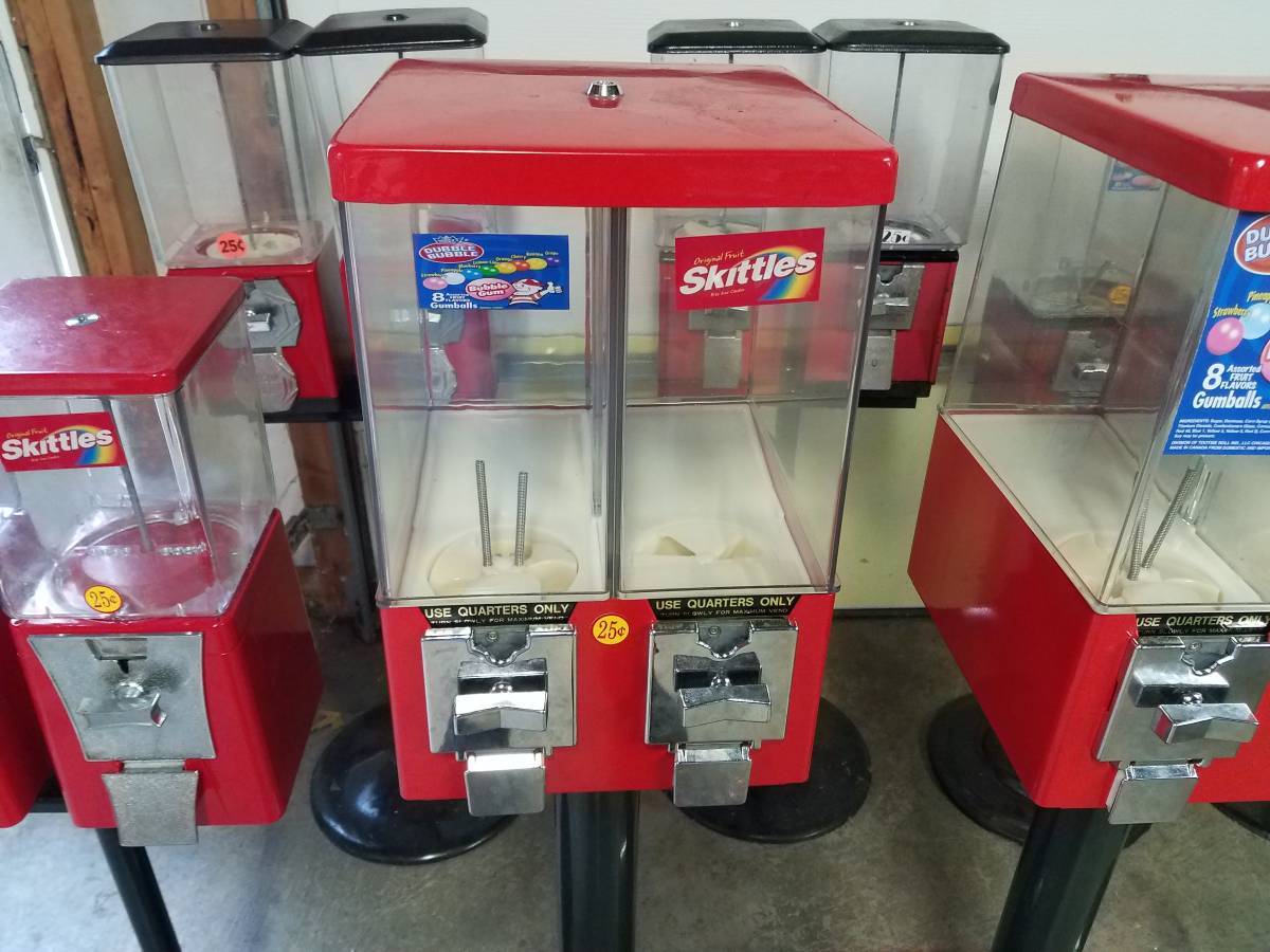 BIG lot of Gumball/Candy Machines and Vending Stands Northwestern, A&A