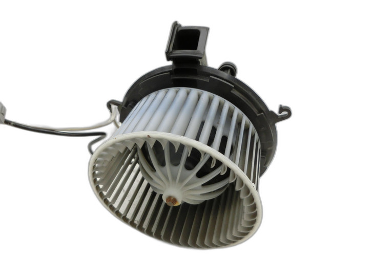 Opel Astra J 09-12 Gebläsemotor Lüftermotor Heizungsgebläse  - Bild 1