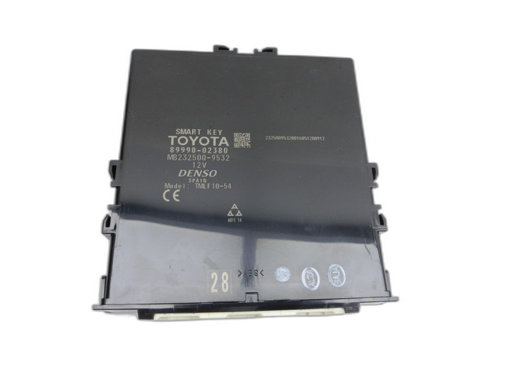 Toyota Auris II E18 15-19 Steuergerät ECU Modul Toyota Auris II E18 15-19 01.06.2016 8999002380 89990-02380... Bild 1
