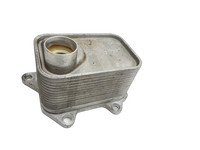 VW Passat 3G 14-19 TFSI 1,8 131KW Ölkühler VW Passat 3G 14-19 11.04.2016 06L117021E 06K117021E 7610181 gebraucht Vorschau 1