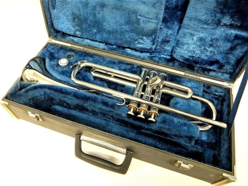 YAMAHA YTR-135 Trumpet Hard Case Student Model Beginner used