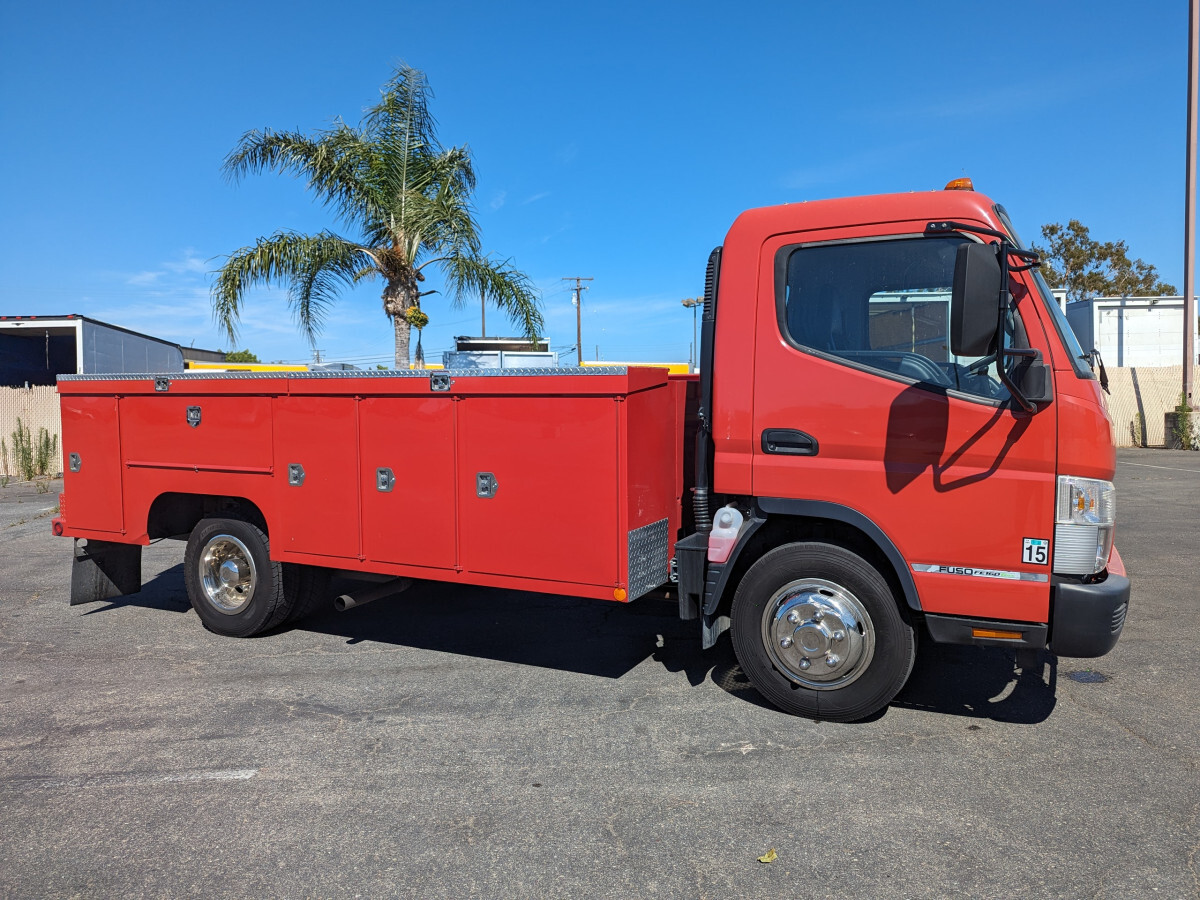 2019 Mitsubishi Fuso FE160 14FT Utility Truck with Liftgate 29036 Miles 6.0L V8