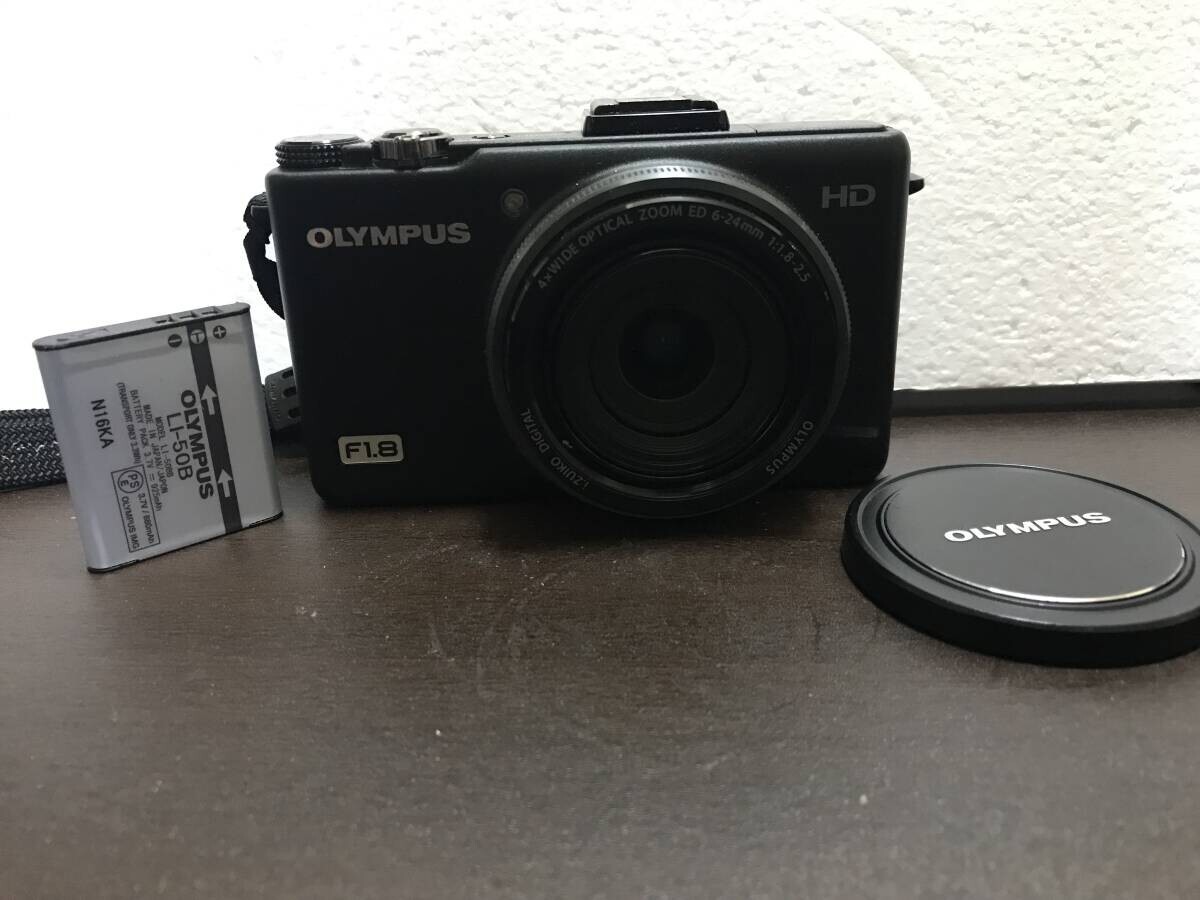OLYMPUS XZ-1 ホワイト 動作確認済み OLYMPUS XZ-1 [ホワイト] 訳有り美品 オマケ付き
