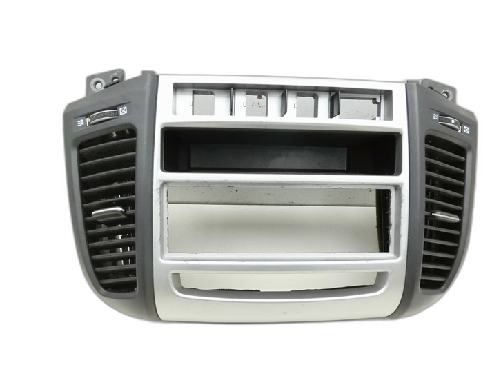 Hyundai Santa Fe II CM 06-12 Mittelkonsolle Luftdusche Luftdüse Mitte  - Bild 1