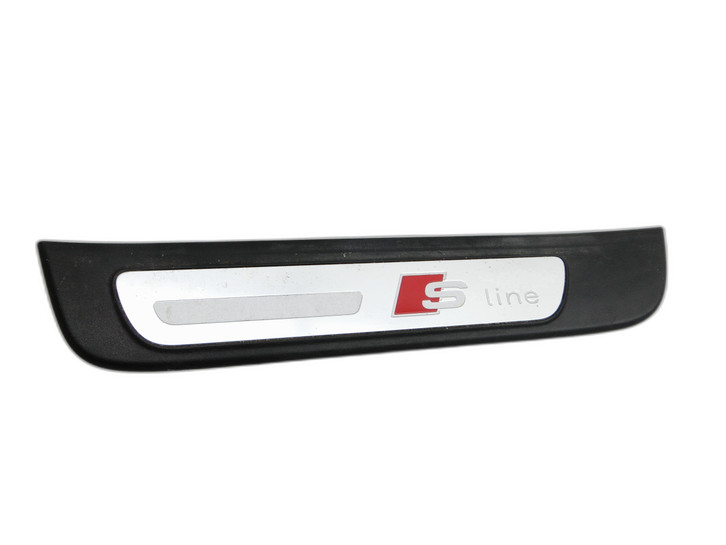 Audi A4 8K B8 11-15 Kombi Einstiegsleiste Links Hinten Audi A4 8K B8 11-15 13.08.2014 8K0853375B 8K0853375 gebraucht Bild 1