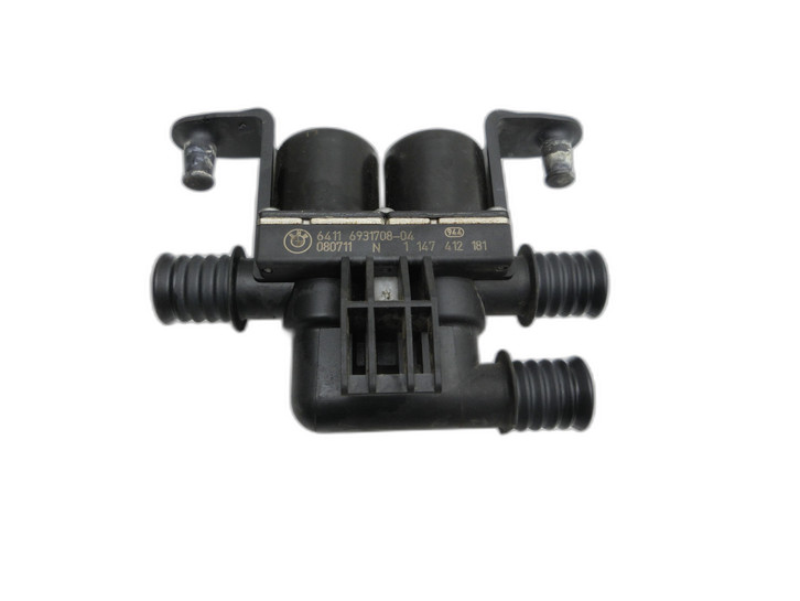 BMW E60 525i LCI 07-10 3.0 160KW Wasserventil Ventil Heizung - Bild 1