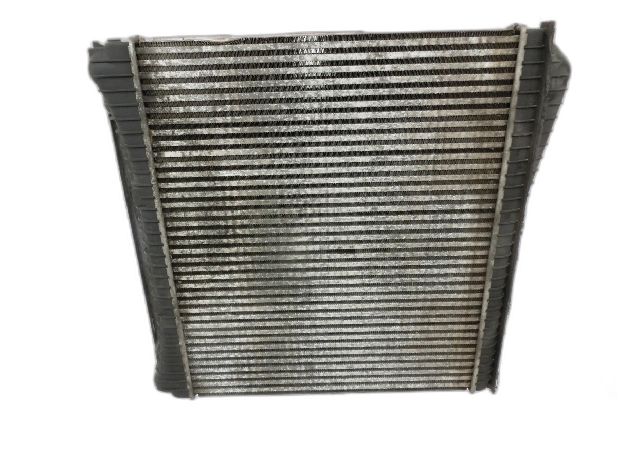 Range Rover Sport LS 10-13 TdV6 3,0 180KW Ladeluftkühler Kühler  - Bild 1