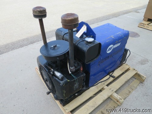 Miller Aead-200LE Gas Welder / Generator