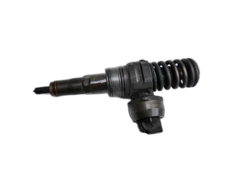 VW Passat 3C B6 06-10 2,0 125KW Pumpe Düse Injektor Einspritzdüse Zyl.3  - Bild 1