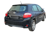 Toyota Auris E15 10-12