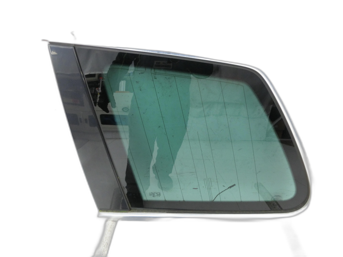 VW Touareg 7L 06-10  LH Fest Seitenscheibe Scheibe Links Hinten grün/schwarz  - Bild 1