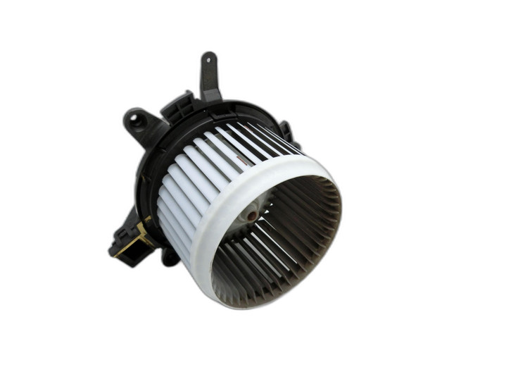 Opel Vivaro C K0 19-25 Gebläsemotor Lüftermotor Heizungsgebläse Opel Vivaro C K0 19-25 19.08.2020 1D480002613598... Bild 1