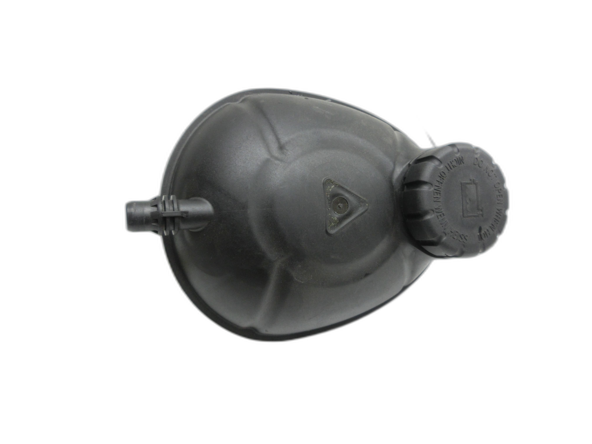 Mercedes W205 C250 14-18 2,0 155KW Ausgleichsbehälter für Kühlmittel  - Bild 1