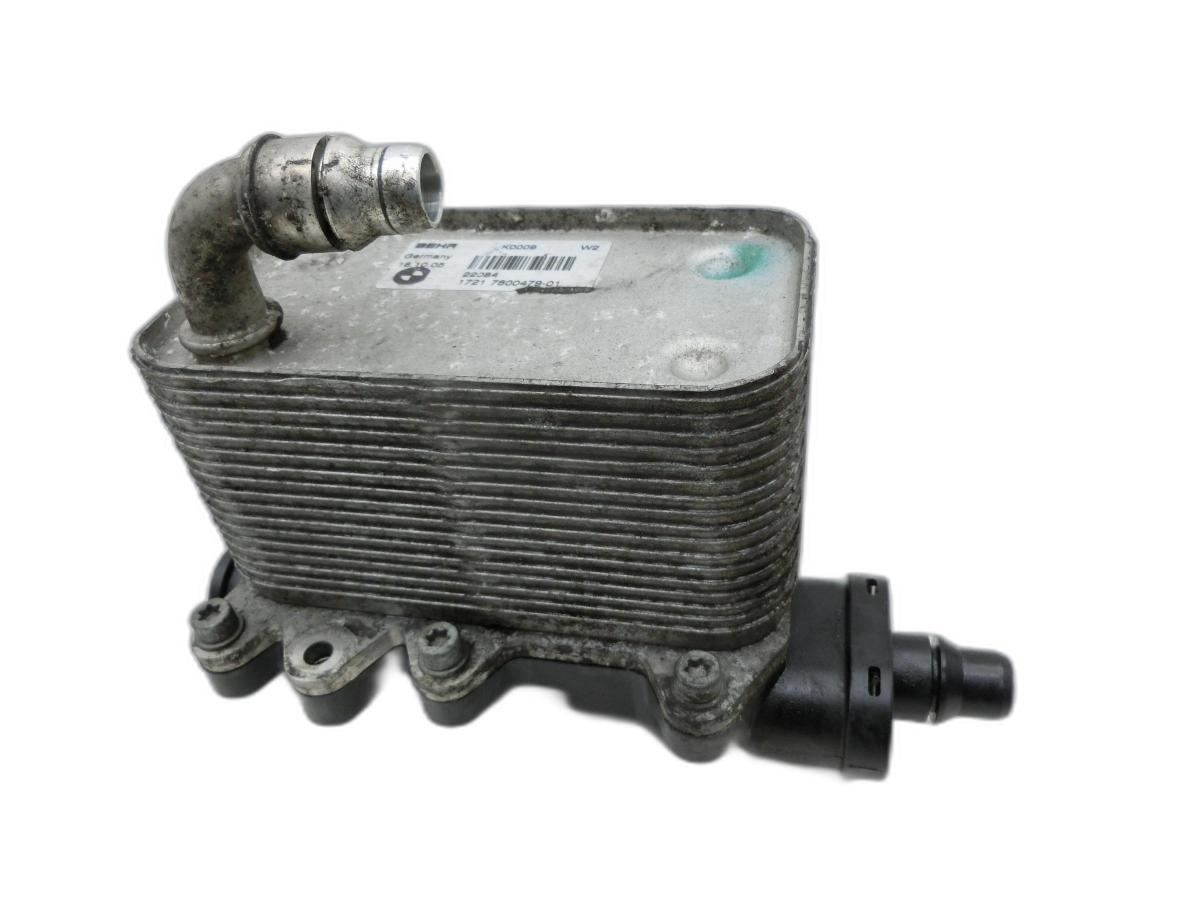 BMW 5er 530XD E61 03-07 3,0D 170KW Ölkühler Getriebeölkühler  - Bild 1